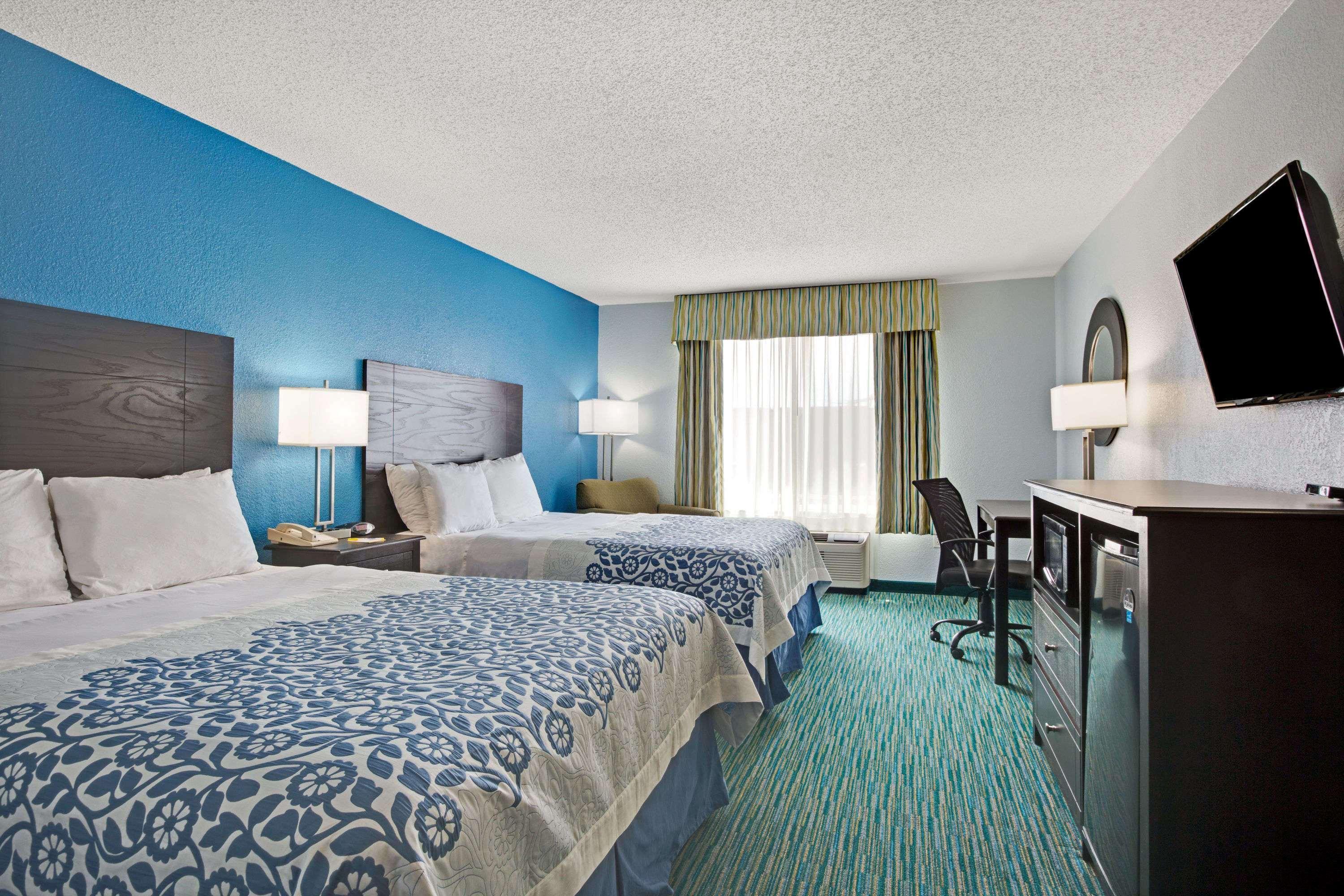Days Inn By Wyndham Dallas Garland West Eksteriør bilde